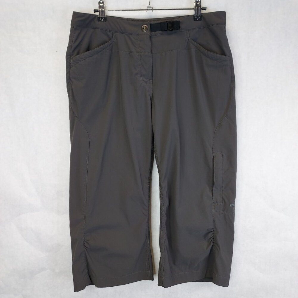 Mountain Equipment Co-op MEC Capri Hiking Pants Women's 12 Cargo Shorts Gorpcore